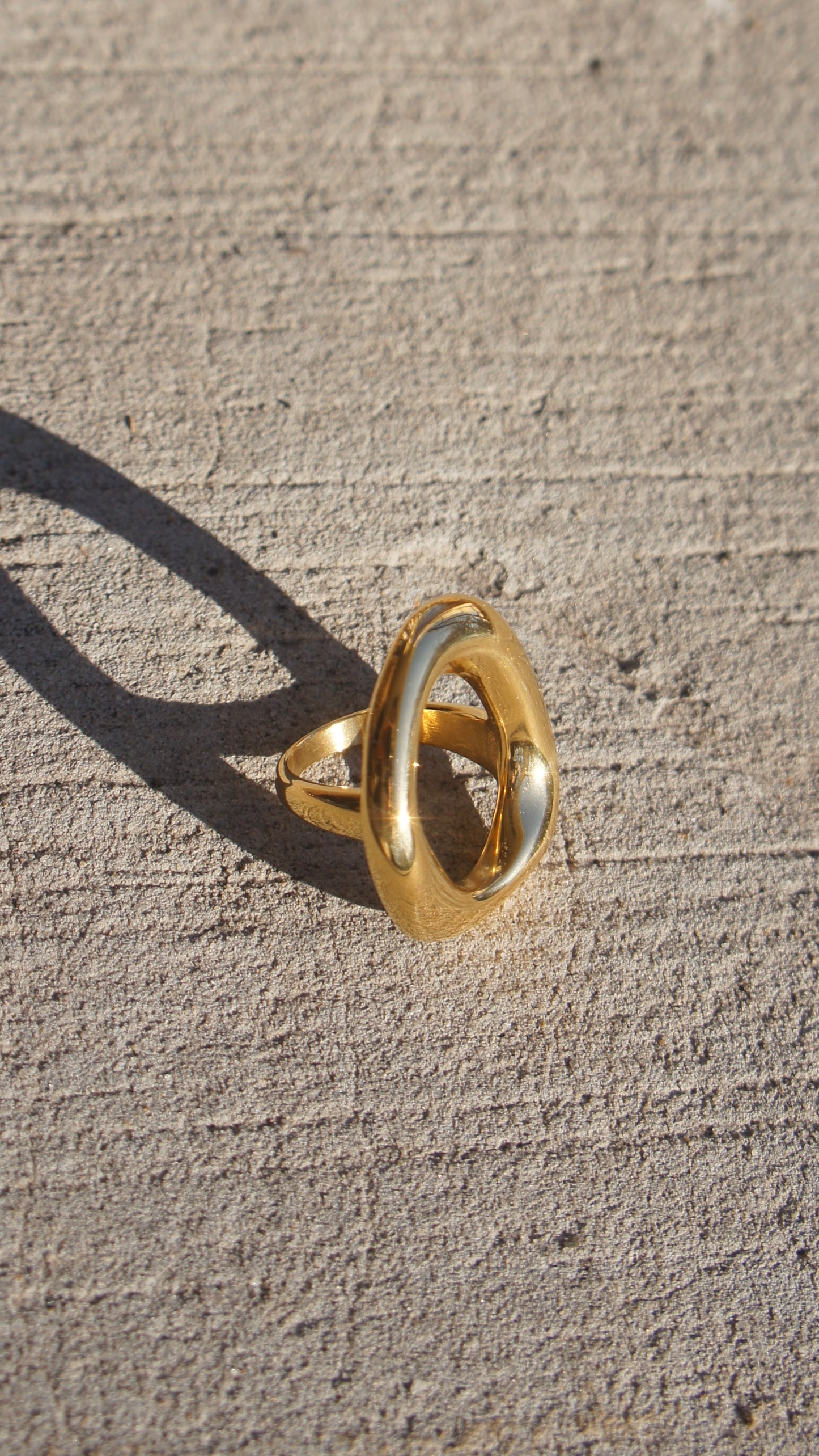 Big Oval Statement Ring