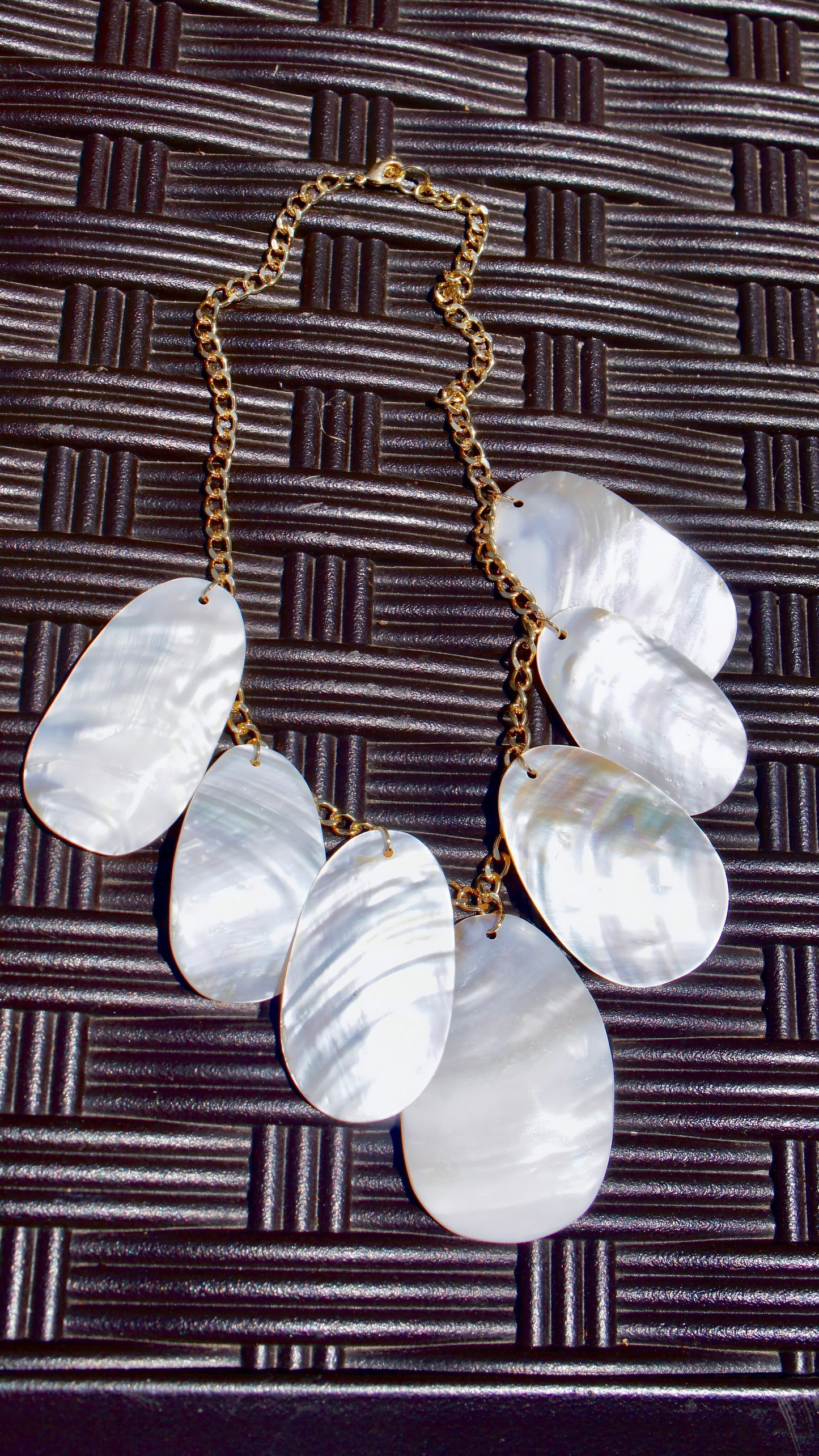Bold Shell Necklace