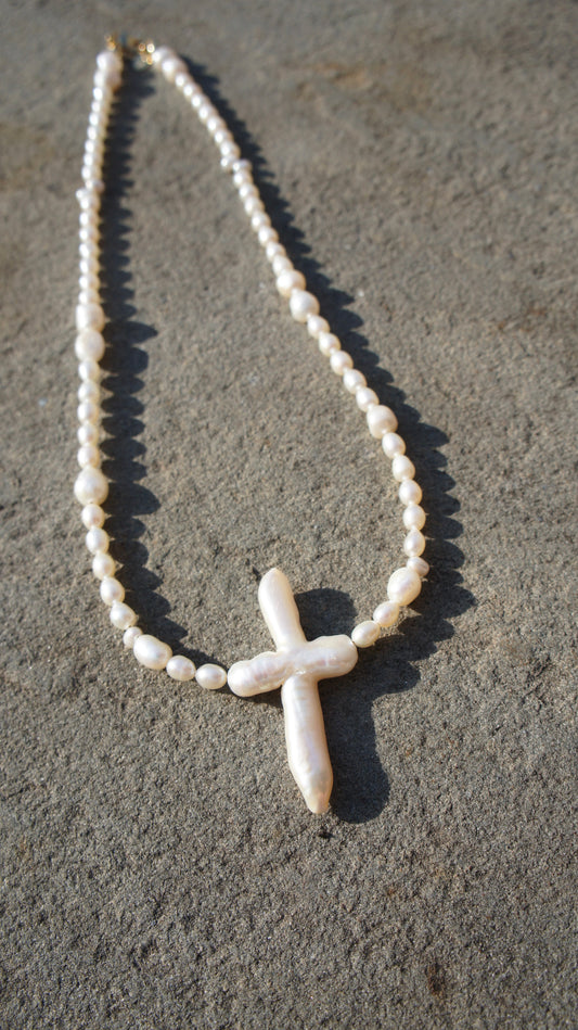 Nyra Pearl Necklace