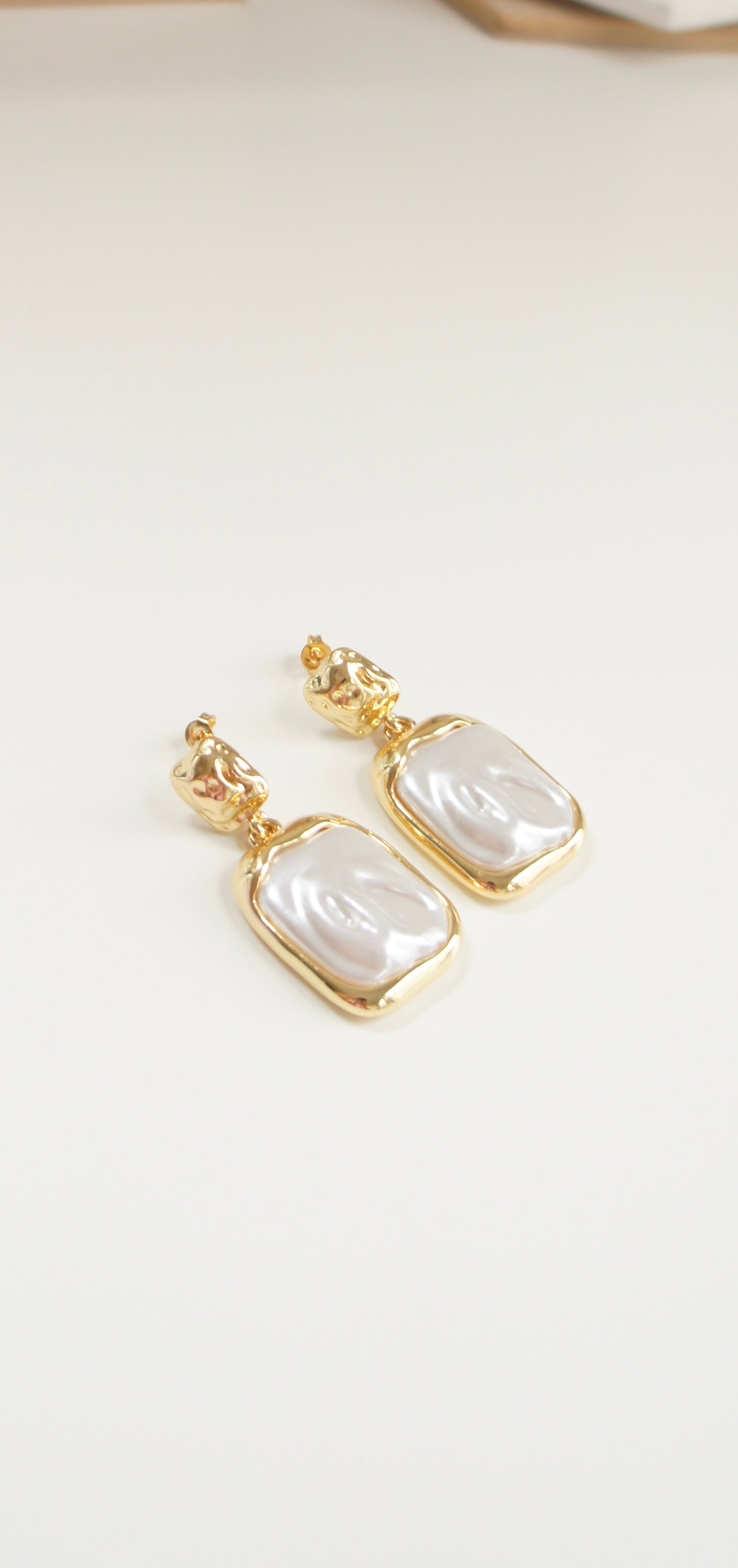 Ivanka Pearl Earrings