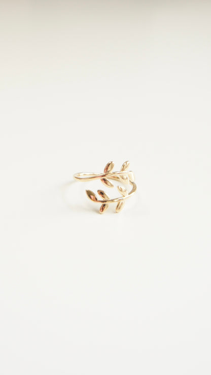 Vegas Gold Ring