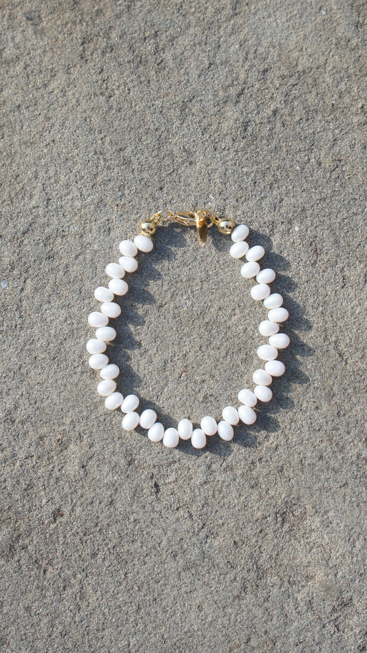 Thalina Pearl Bracelet